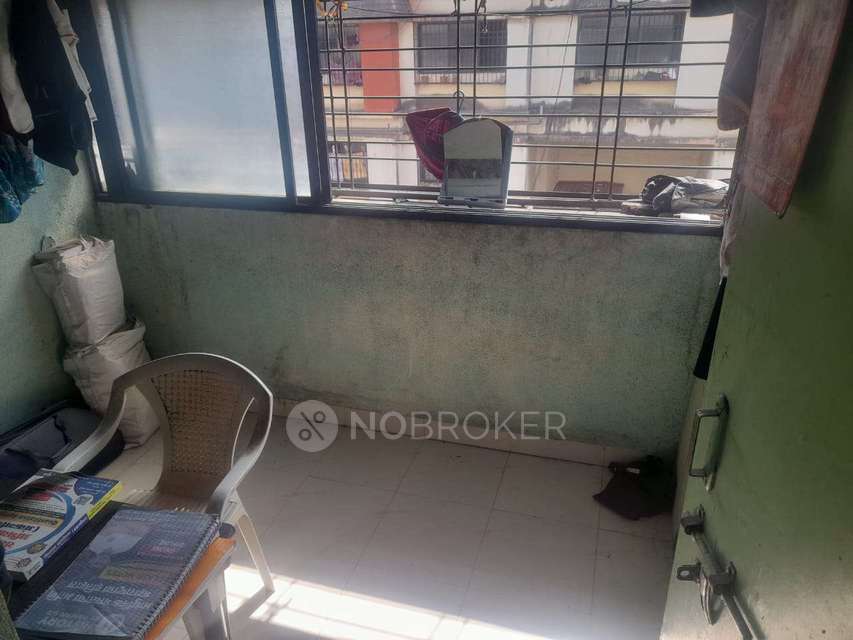 Shared Room for Male In 1 RK In Shaniwar Peth