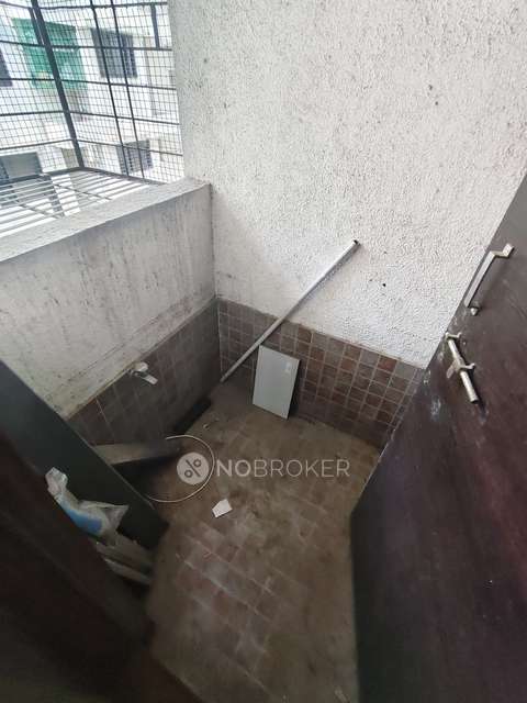 2 BHK Flat In R S Royal Castle for Rent  In Pimpri-chinchwad