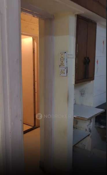 1 BHK Flat In Shriniwas Co-op Society For Sale  In Sadashiv Peth