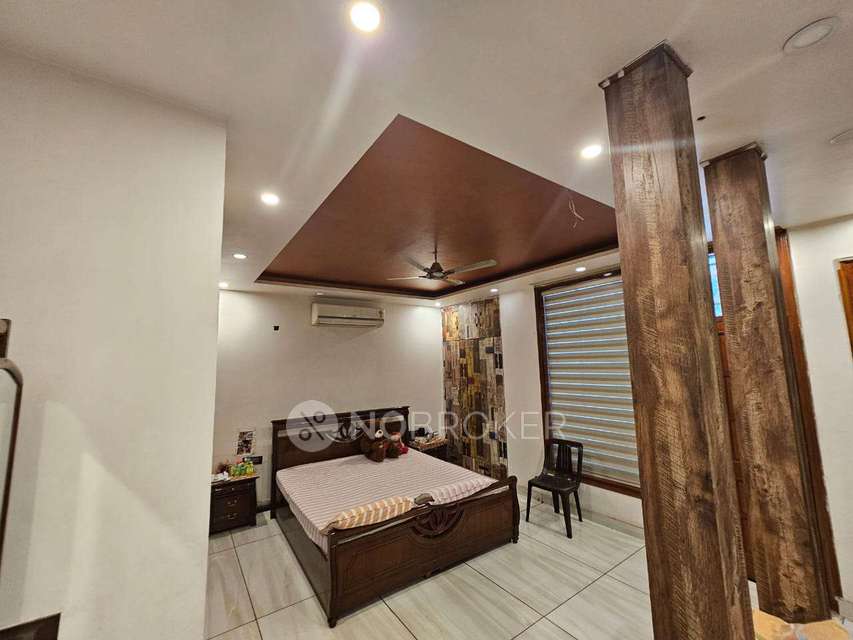 4+ BHK House For Sale  In Sector 49