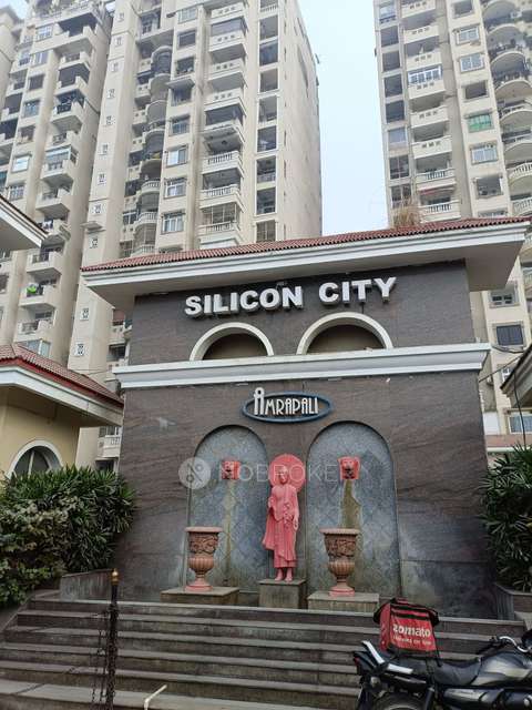 3 BHK Flat In Amrapali Silicon City For Sale  In  Sector 76
