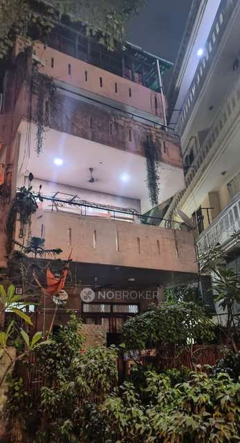 PG for Girls in Lajpat Nagar Ii