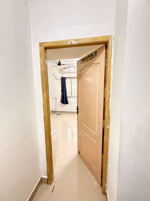 2 BHK Flat In Skc Enclave, Gerugambakkam For Sale  In Tharapakkam