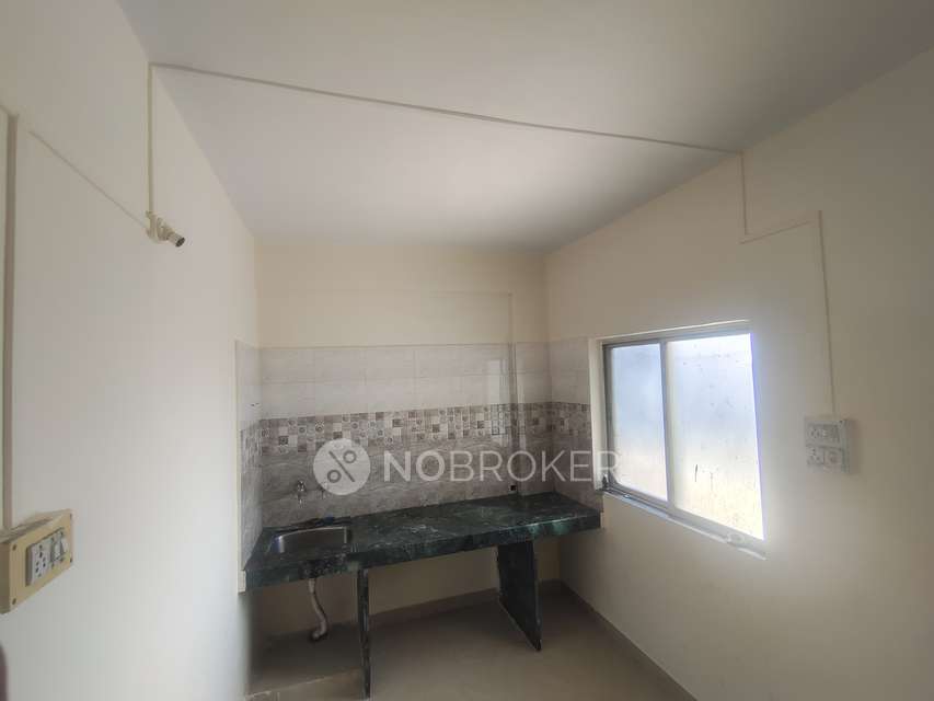 1 BHK Flat In 3rd Floor Above Deep Jyoti Sarees for Rent  In Sahyadri Bazaar