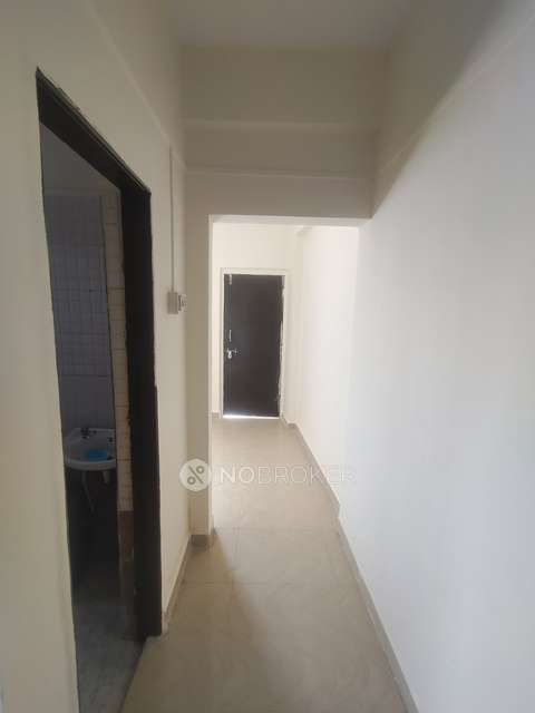 1 BHK Flat In 3rd Floor Above Deep Jyoti Sarees for Rent  In Sahyadri Bazaar