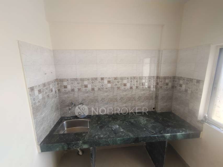 1 BHK Flat In 3rd Floor Above Deep Jyoti Sarees for Rent  In Sahyadri Bazaar