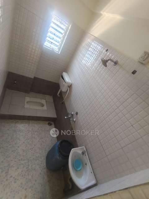 1 BHK Flat In 3rd Floor Above Deep Jyoti Sarees for Rent  In Sahyadri Bazaar