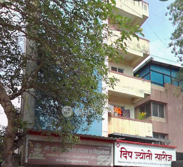 1 BHK Flat In 3rd Floor Above Deep Jyoti Sarees for Rent  In Sahyadri Bazaar