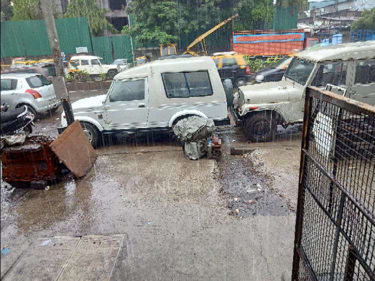 Shop in Shivaji Kutir Mandal, Lal Bahadur Shastri Marg, Opp. Delux Hotel, Kapadia Nagar, Kurla, Mumbai, Maharashtra 400070, India, Mumbai for Rent 