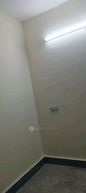 1 BHK Flat In Alaknanda Society, Kothrud for Rent  In Kothrud