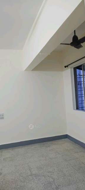 1 BHK Flat In Alaknanda Society, Kothrud for Rent  In Kothrud