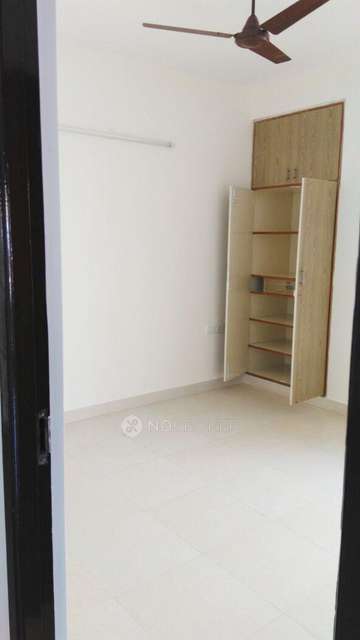 3 BHK Flat In Niketan Apartments For Sale  In Plot No: 11,12,13, Bharathi Ave, Teachers Colony, Kotturpuram, Chennai, Tamil Nadu 600085, India