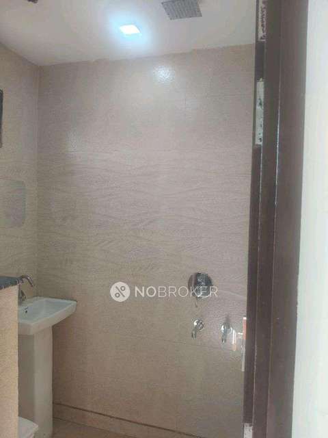 1 BHK Flat For Sale  In Sarai Rohilla