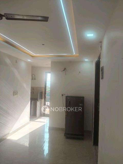1 BHK Flat For Sale  In Sarai Rohilla