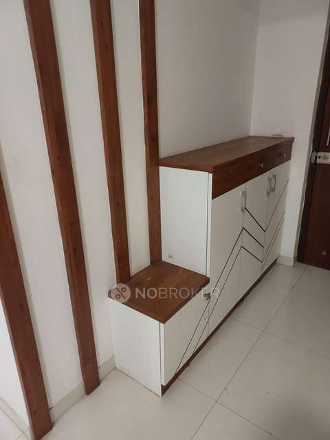 Single Room for Female In 3 BHK  In Godrej Infinity In Keshav Nagar