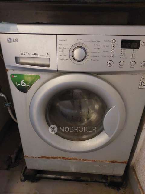 Single Room for Female In 3 BHK  In Godrej Infinity In Keshav Nagar