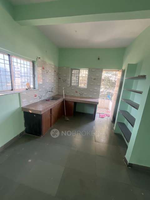 3 BHK House for Rent  In Learnwell School.