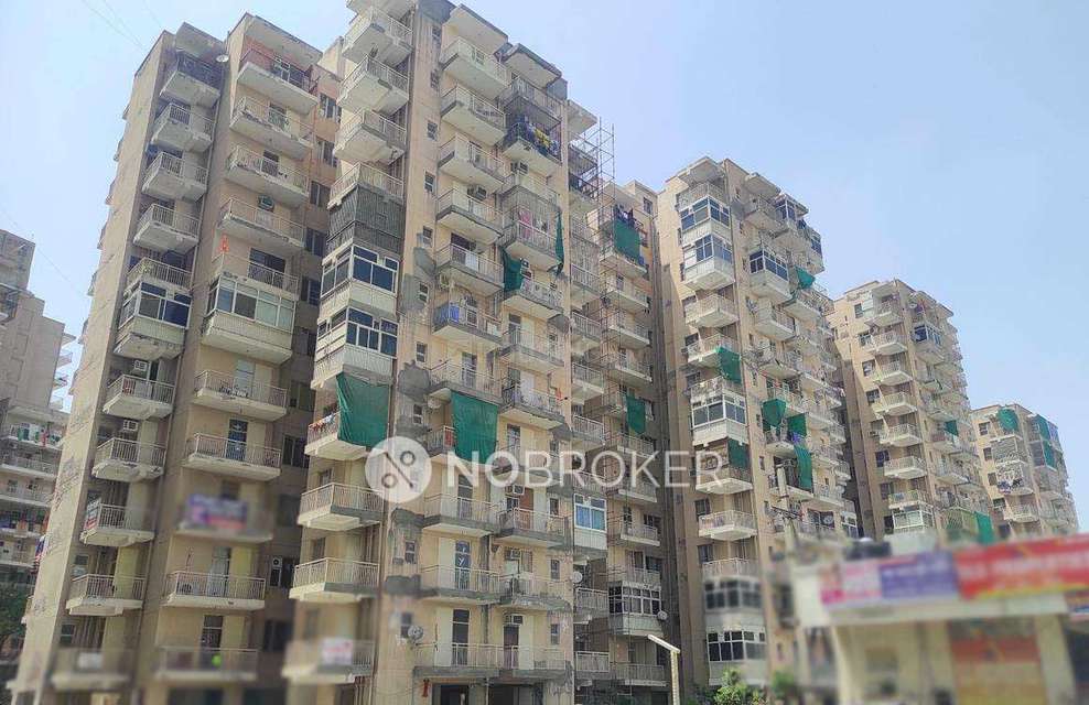 2 BHK Flat In Adore Happy Homes Tower-b For Sale  In Sector 86