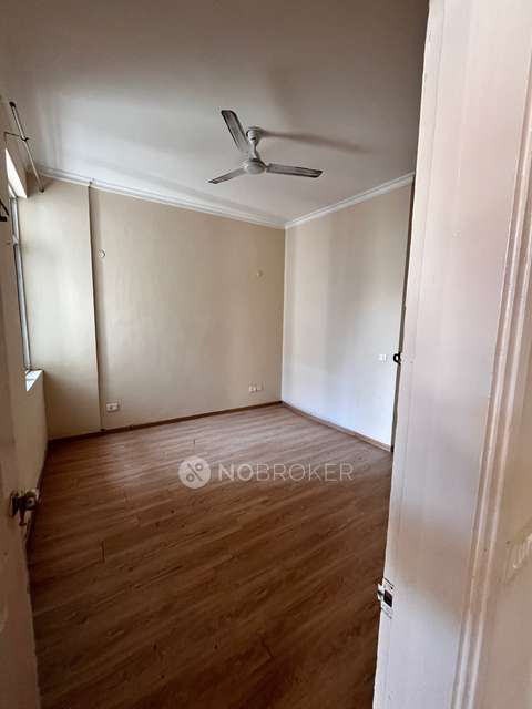 3 BHK Flat In Raheja Navodaya for Rent  In  Sector 92