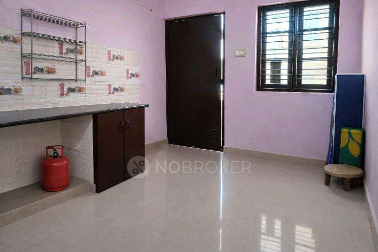 Shared Room for Female In 1 BHK  In Kondamma  In Victoria Layout