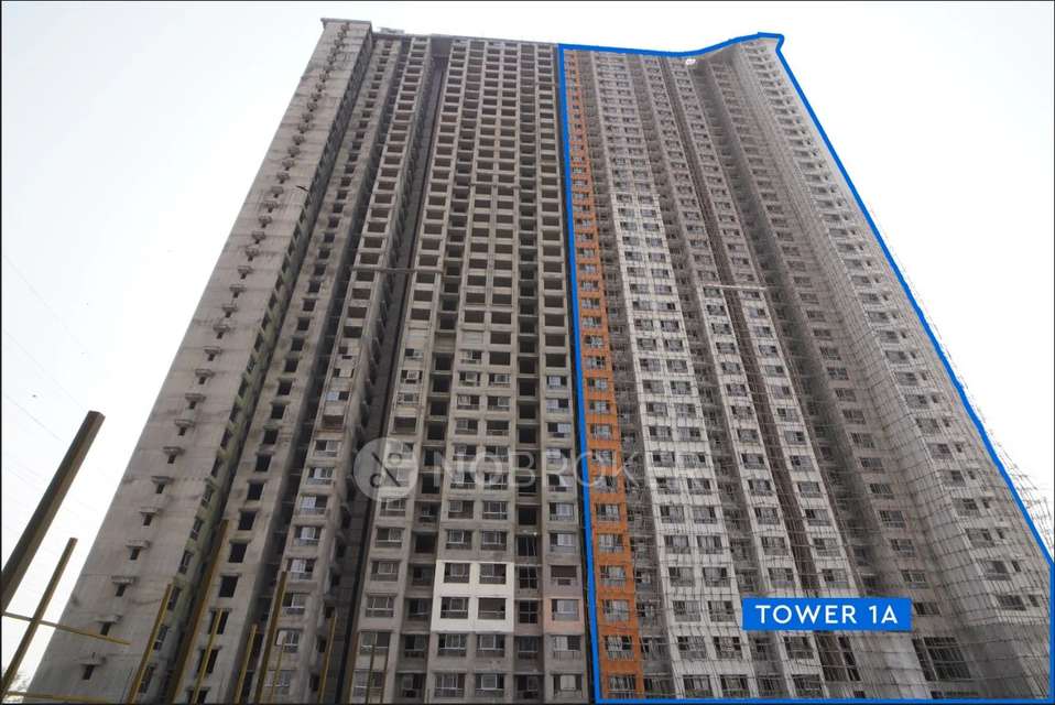 1 BHK Flat In Siddha Sky For Sale  In Wadala