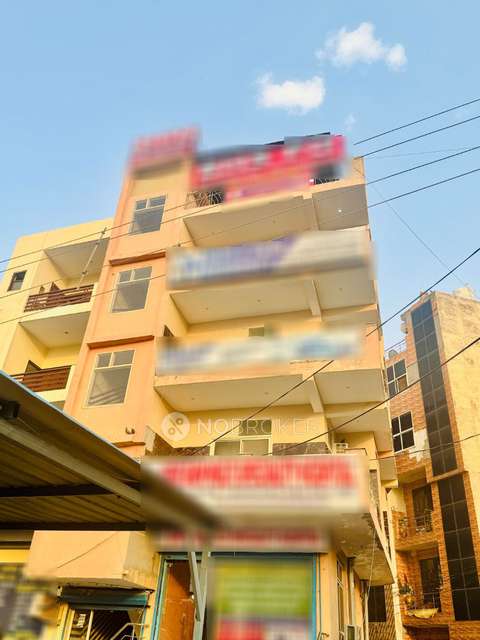 PG for Anyone in Ashok Vihar Phase Iii Extensio