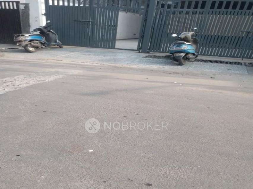 Office Space in Sector 2, Delhi for Rent 