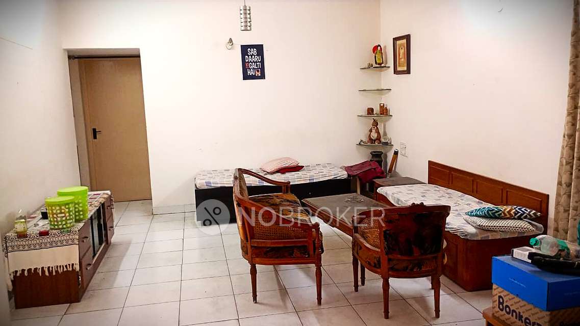 Single Room for Male In 3 BHK  In Madhura Suraksha Apartment, Jp Nagar In Jp Nagar