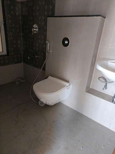 2 BHK Flat In Raheja Sterling, Nibm for Rent  In Mohammed Wadi