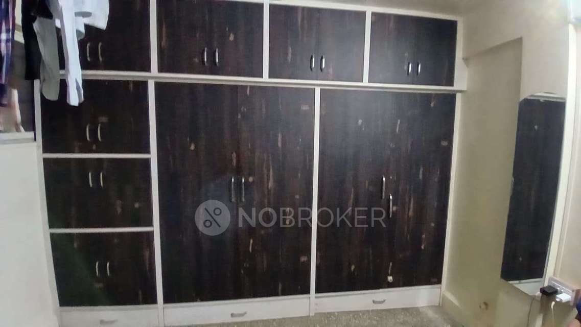 Shared Room for Male In 1 RK  In Standalone Building  In Sadashiv Peth 