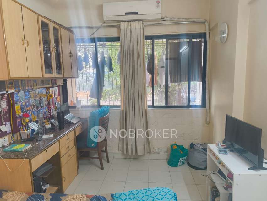 Single Room for Male In 2 BHK  In Kinjal Ap In Chembur 