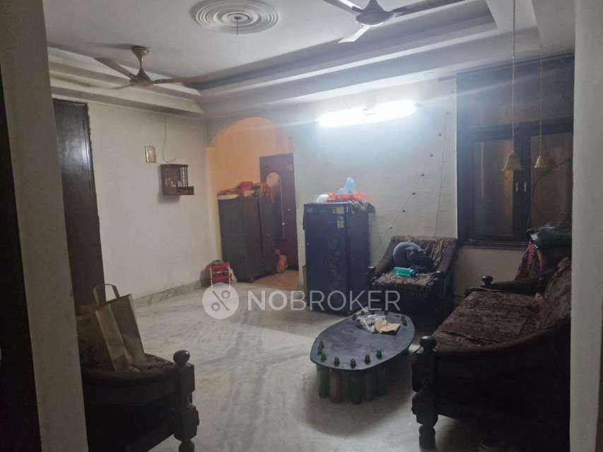 Single Room for Female In 3 BHK  In Standalone Building  In Saket