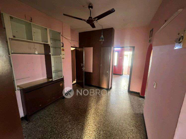 2 BHK Flat In Manju Apartments for Rent  In K. K. Nagar