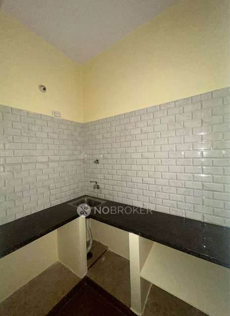 1 BHK Flat In Standalone Building  for Rent  In Vajarahalli