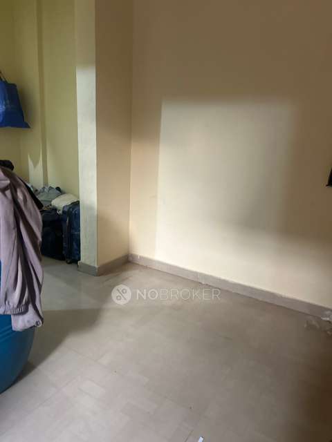 Shared Room for Female In 1 RK  In Shiwswarajya Building In Nigdi