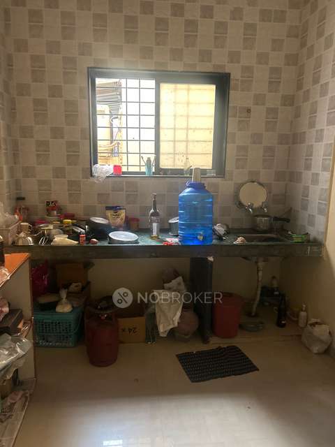 Shared Room for Female In 1 RK  In Shiwswarajya Building In Nigdi