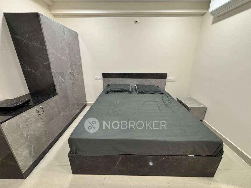 1 RK Flat In Fresh Living Apartment, Madhapur for Rent  In Madhapur