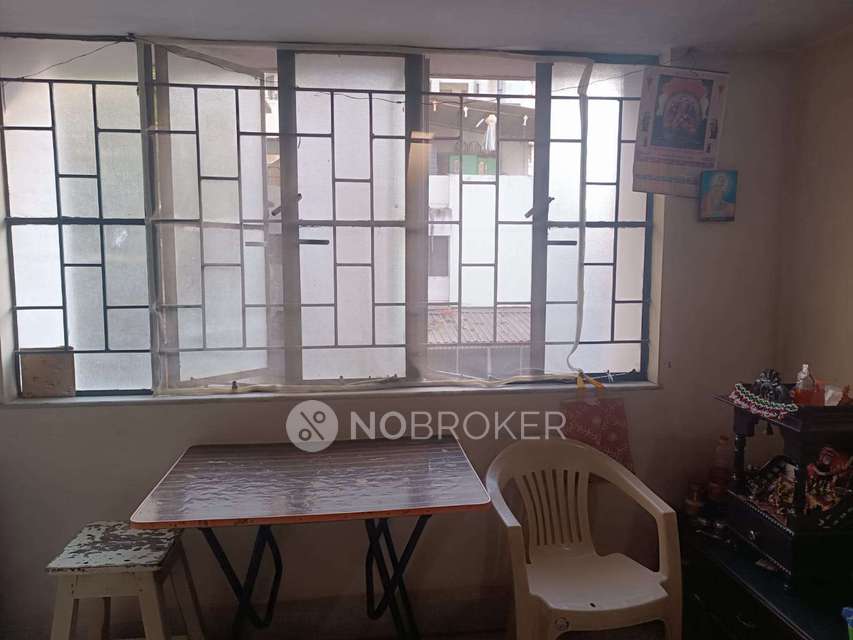 1 BHK Flat In Amit Park, Kothrud, Pune. for Rent  In 2949, Krutika Co-operative Housing Society, Tejas Society, Mantri Park, Kothrud, Pune, Maharashtra 411038, India