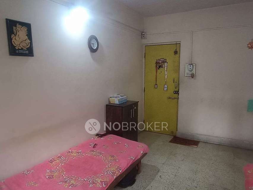 1 BHK Flat In Amit Park, Kothrud, Pune. for Rent  In 2949, Krutika Co-operative Housing Society, Tejas Society, Mantri Park, Kothrud, Pune, Maharashtra 411038, India