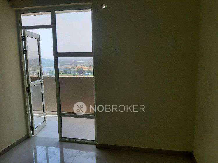 2 BHK Flat In Pyramid Pride Setor 76, Gurgaon For Sale  In Sector 76