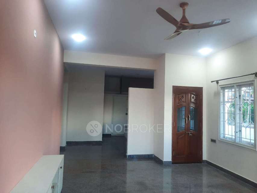 2 BHK Flat for Rent  In Banashankari 6th Stage 7th Block Park