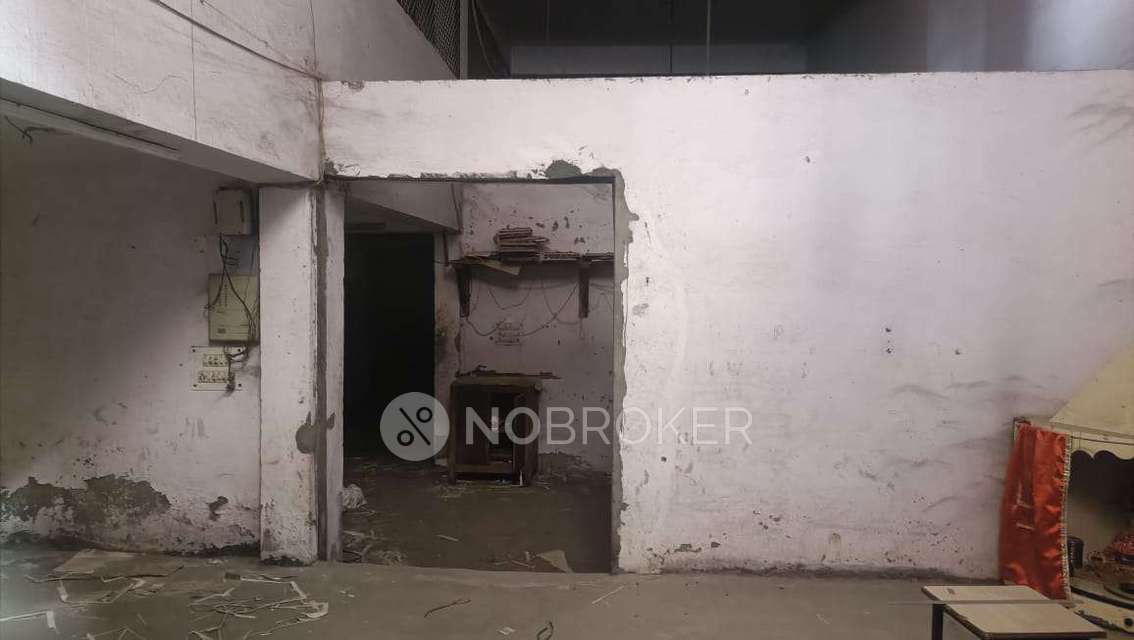Industrial Building in  Karawal Nagar, Ghaziabad for Rent 