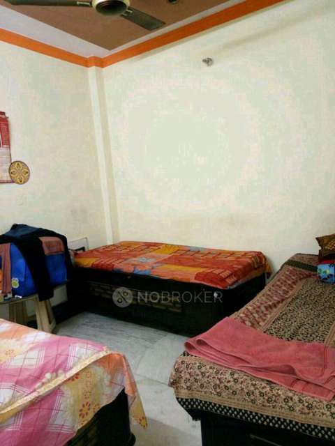 PG for Girls in School Block