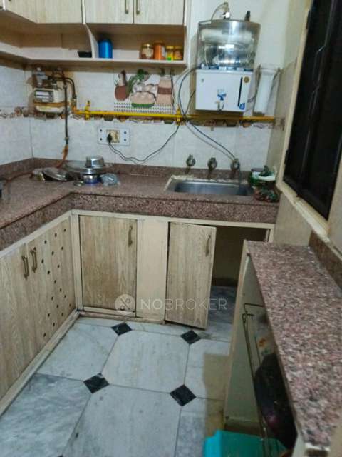 PG for Girls in School Block