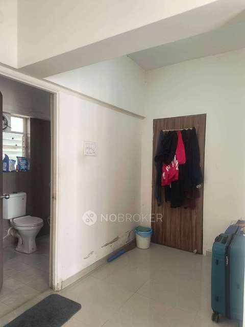 Shared Room for Female In 3 BHK  In Megapolis Sunway In Hinjawadi