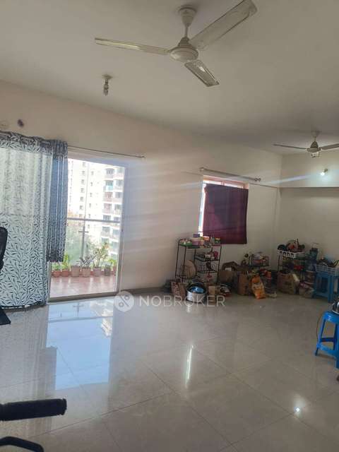 Shared Room for Female In 3 BHK  In Megapolis Sunway In Hinjawadi