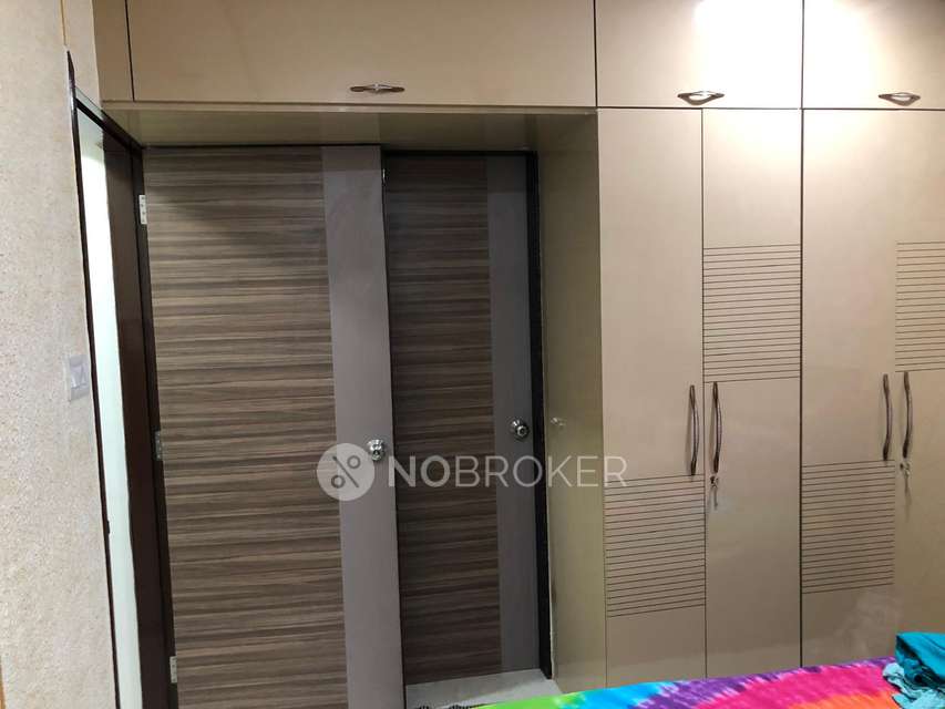 2 BHK Flat In Veena Senterio, Chembur For Sale  In Chembur