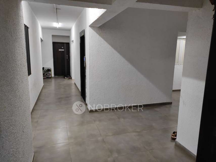 2 BHK Flat In Plantium Park for Rent  In Maan Road