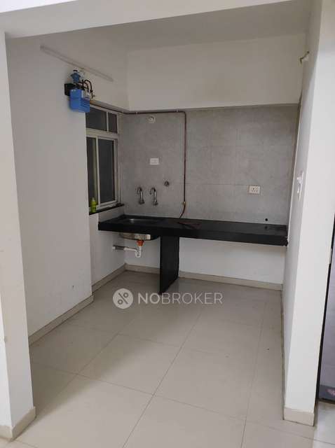 2 BHK Flat In Plantium Park for Rent  In Maan Road