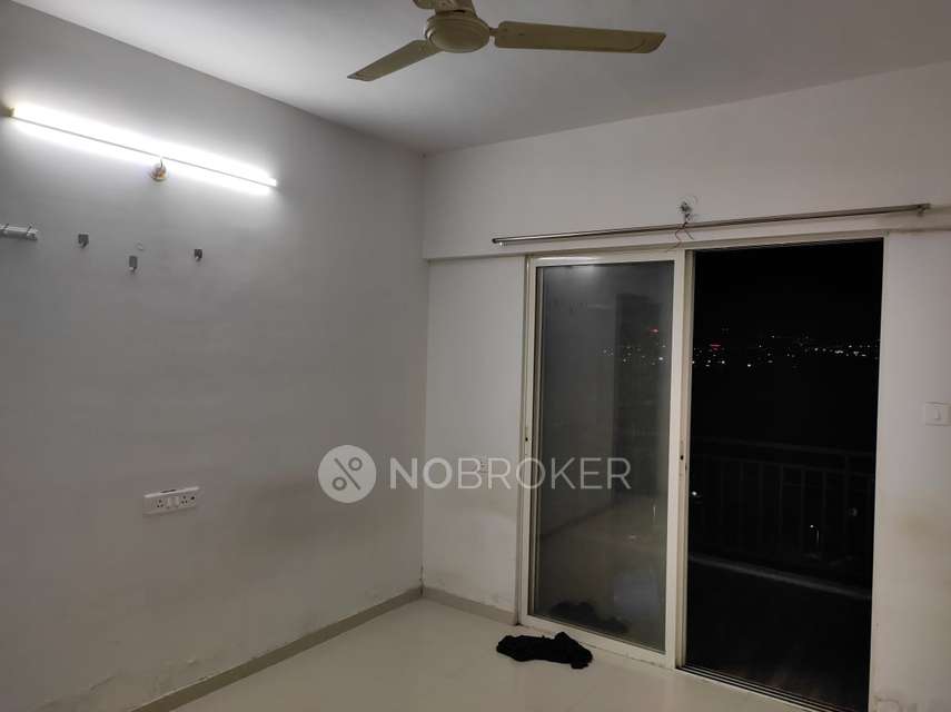 2 BHK Flat In Plantium Park for Rent  In Maan Road